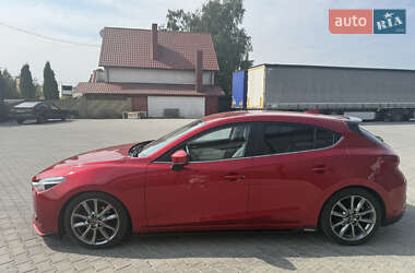 Хэтчбек Mazda 3 2017 в 
