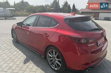 Хэтчбек Mazda 3 2017 в 