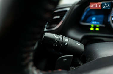 Хэтчбек Mazda 3 2016 в 