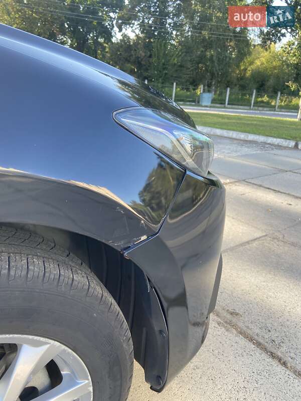 Седан Mazda 3 2014 в Чигирине