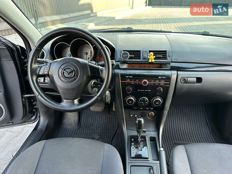 Седан Mazda 3 2009 в Днепре