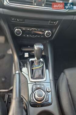 Седан Mazda 3 2017 в 