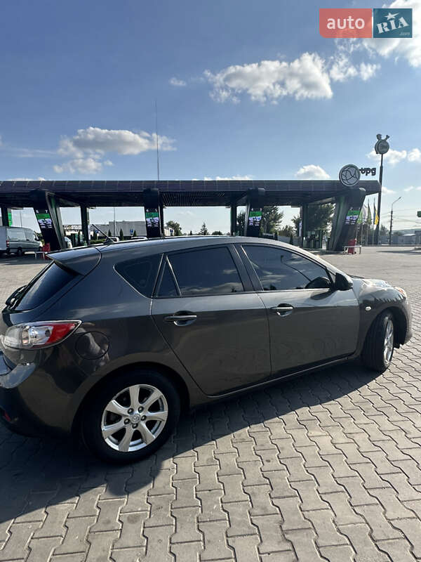 Хэтчбек Mazda 3 2011 в Тернополе
