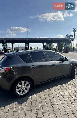 Хэтчбек Mazda 3 2011 в 