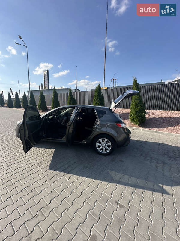 Хэтчбек Mazda 3 2011 в Тернополе