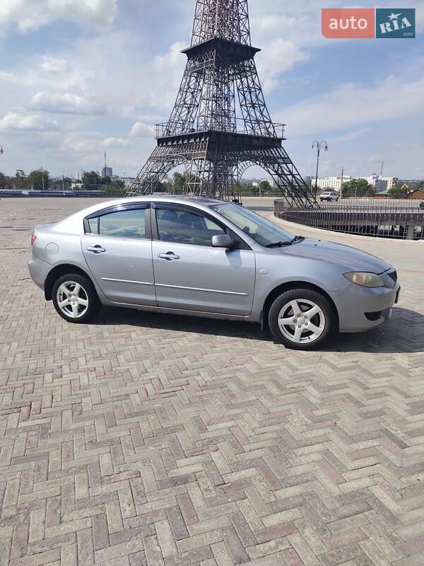 Седан Mazda 3 2004 в Харькове