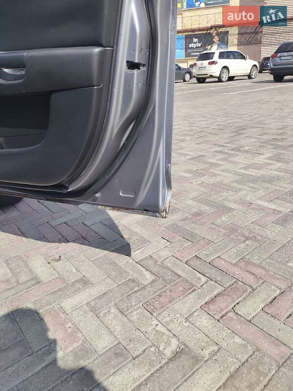 Седан Mazda 3 2004 в Харькове