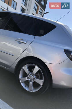 Хэтчбек Mazda 3 2005 в 