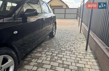 Хэтчбек Mazda 3 2005 в 