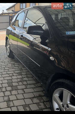 Хэтчбек Mazda 3 2005 в 