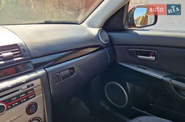 Седан Mazda 3 2006 в 