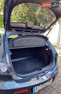 Хэтчбек Mazda 3 2007 в 