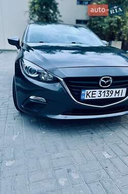 Mazda 3 2016