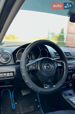 Седан Mazda 3 2005 в 