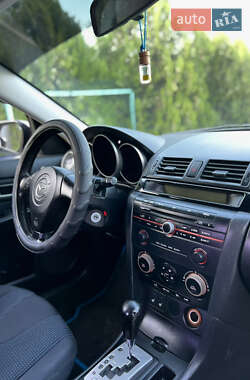 Седан Mazda 3 2005 в 