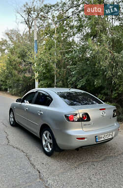 Седан Mazda 3 2005 в 