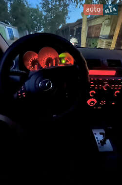 Седан Mazda 3 2005 в 