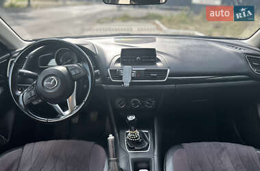 Седан Mazda 3 2013 в 
