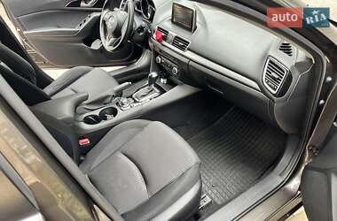 Хэтчбек Mazda 3 2015 в 