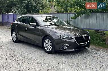 Хэтчбек Mazda 3 2015 в 