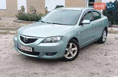 Седан Mazda 3 2004 в 
