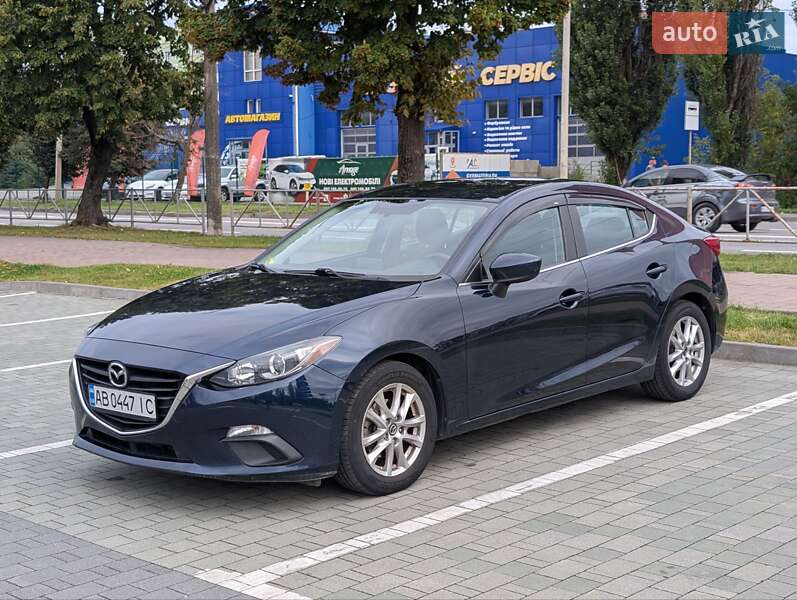 Седан Mazda 3 2016 в 
