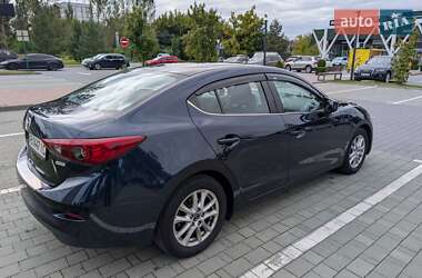 Седан Mazda 3 2016 в 