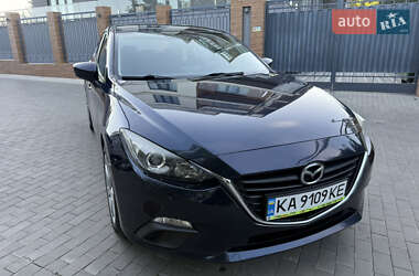 Хэтчбек Mazda 3 2015 в 