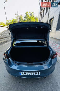 Седан Mazda 3 2022 в 