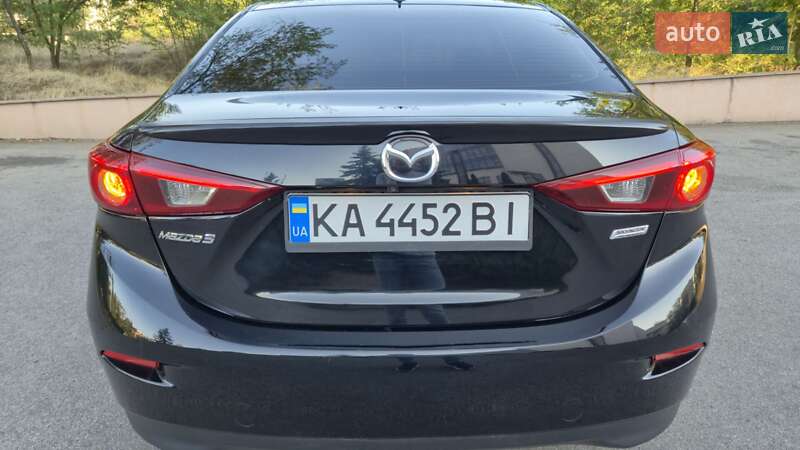 Седан Mazda 3 2017 в Запорожье