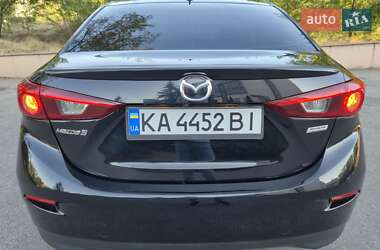 Седан Mazda 3 2017 в 