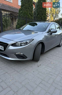 Седан Mazda 3 2016 в 