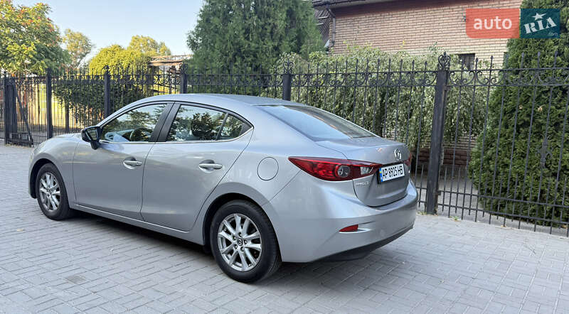 Седан Mazda 3 2016 в Запорожье