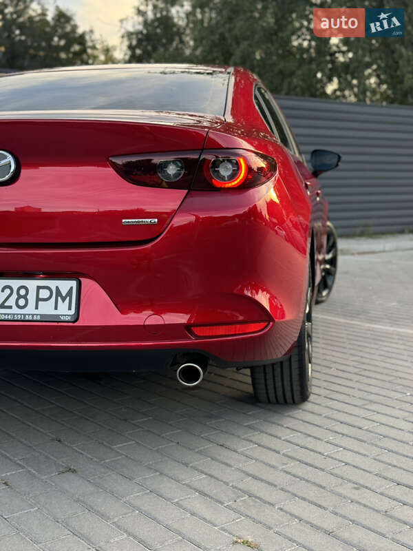 Седан Mazda 3 2023 в Киеве