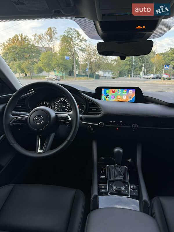 Седан Mazda 3 2023 в Киеве