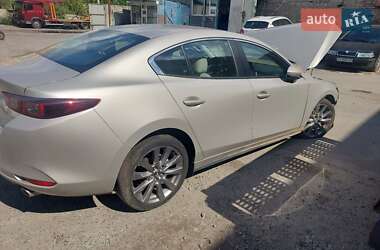 Седан Mazda 3 2023 в Харькове