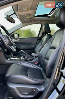 Седан Mazda 3 2015 в 