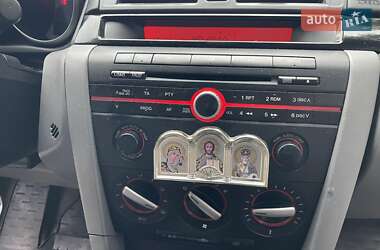 Хэтчбек Mazda 3 2007 в 