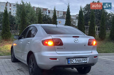 Седан Mazda 3 2004 в 