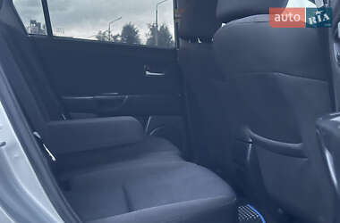 Седан Mazda 3 2004 в 