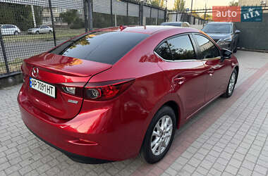 Седан Mazda 3 2015 в 
