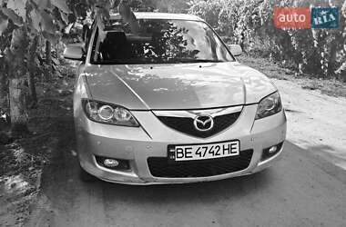 Седан Mazda 3 2007 в Вознесенске