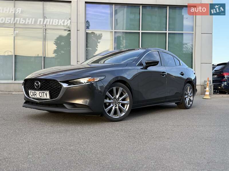 Седан Mazda 3 2021 в Киеве