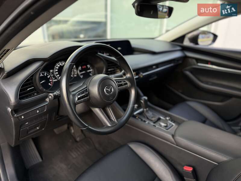 Седан Mazda 3 2021 в Киеве