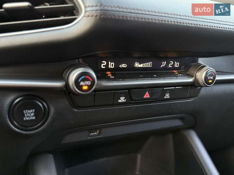 Седан Mazda 3 2021 в Киеве
