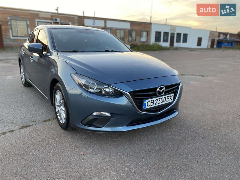 Хэтчбек Mazda 3 2016 в Прилуках