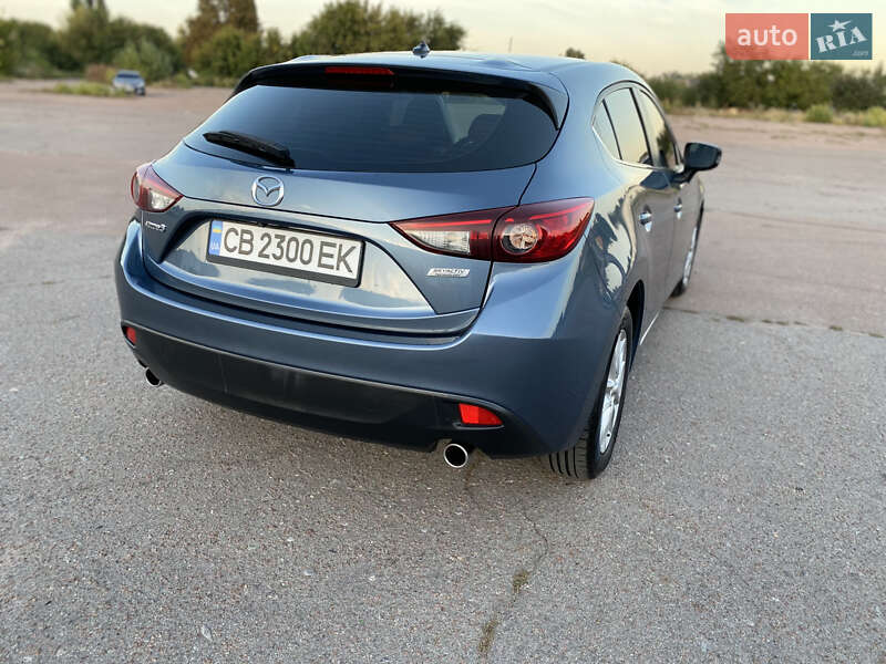 Хэтчбек Mazda 3 2016 в Прилуках