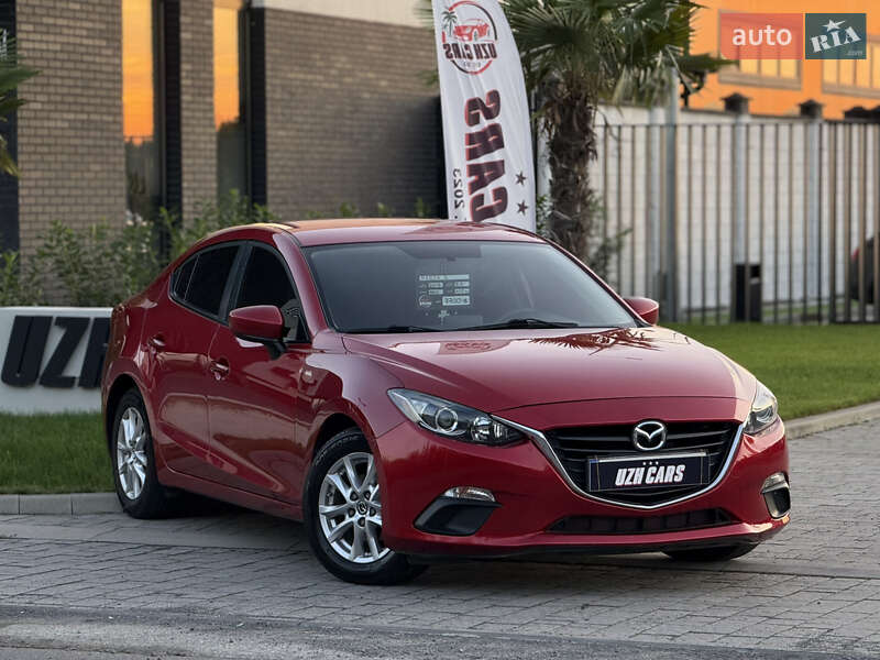 Седан Mazda 3 2015 в 