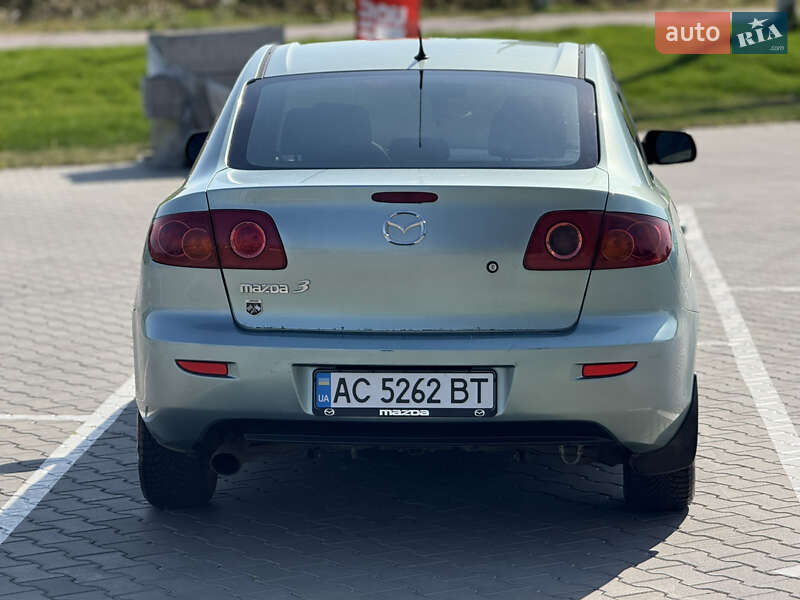 Седан Mazda 3 2003 в Луцке
