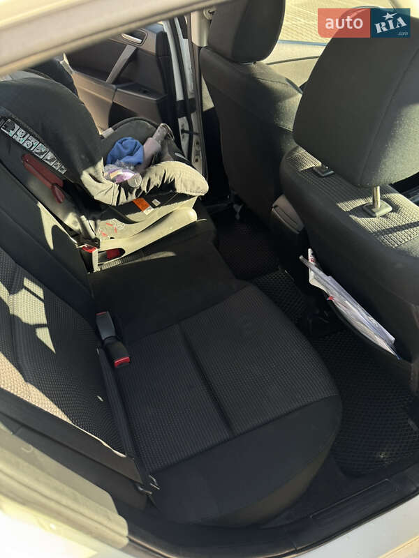 Седан Mazda 3 2012 в Чернівцях фото 12 Седан Mazda 3 2012 в Чернівцях